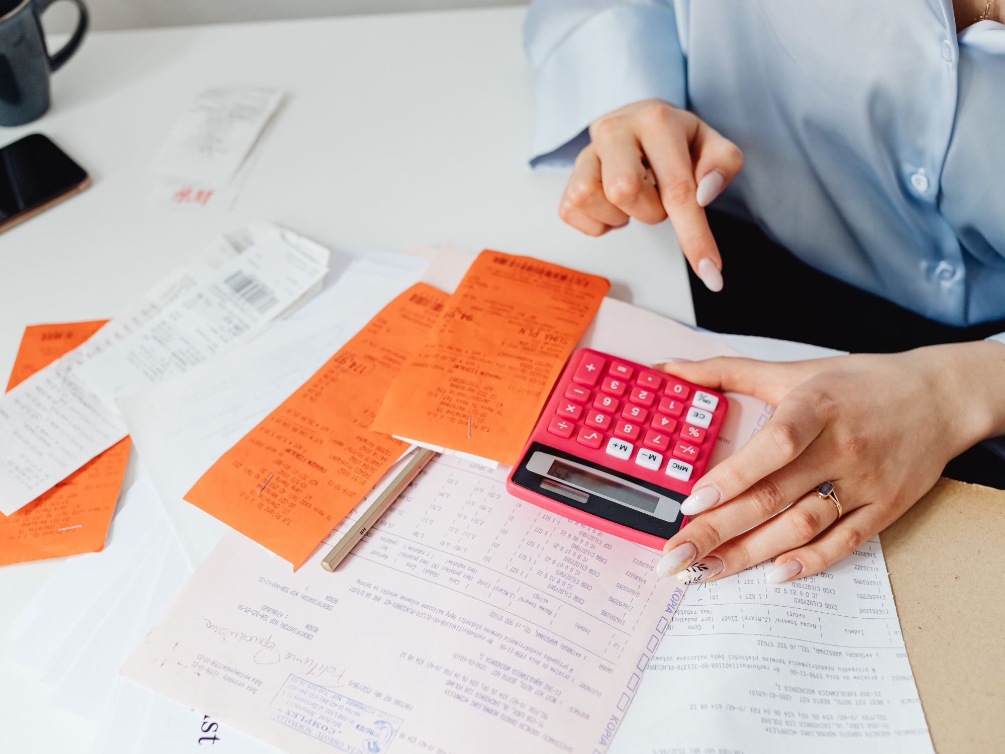 Competitive Pricing Strategies for Makers