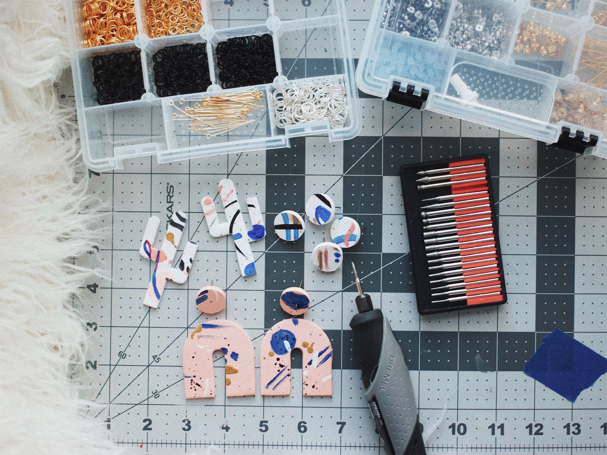 Shopify vs Etsy: Which is better for your business?